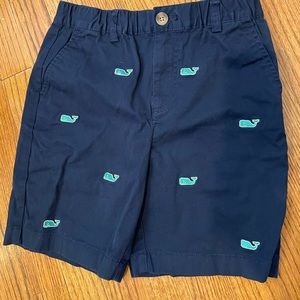 Vineyard Vines Boys Size Small Navy Shorts with Teal Whales